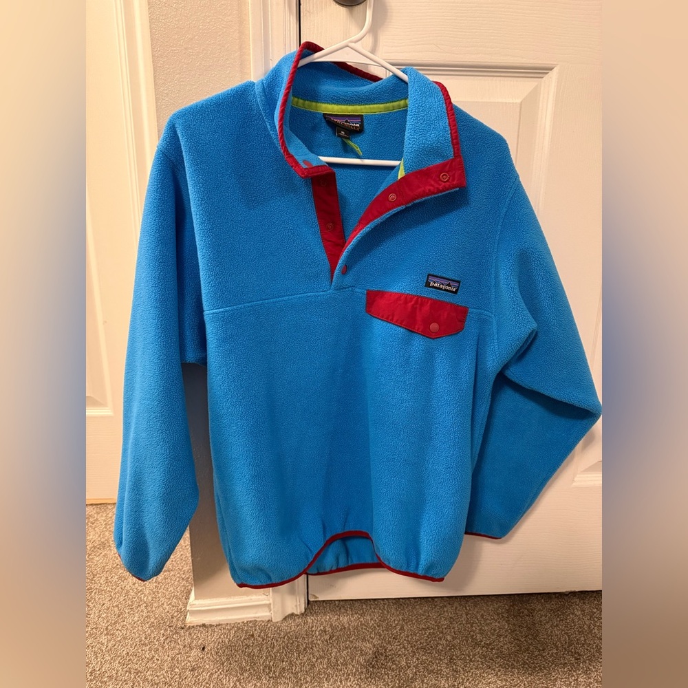 Patagonia Synchilla Blue Fleece with Red Accents